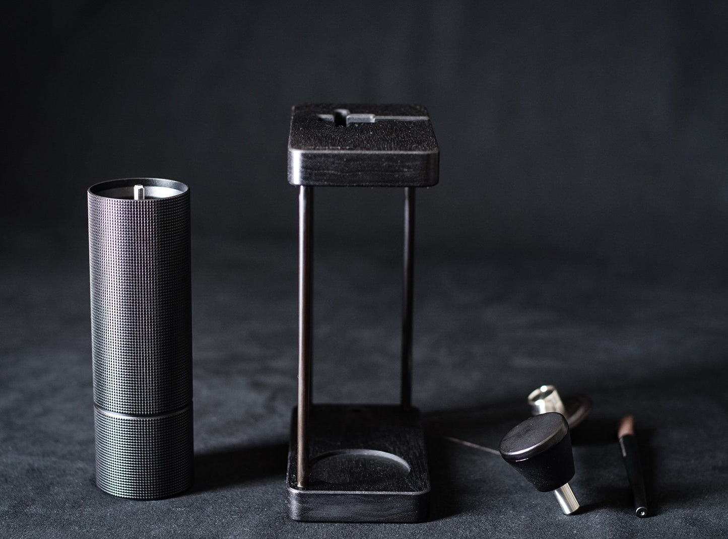 JHAT.. Coffee grinder stand for TIMEMORE C3 Pro Series 【American Walnut TETUKURO】折りたたみハンドル用