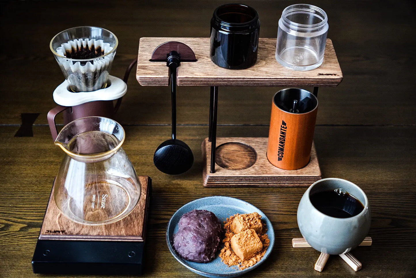 JHAT.. Coffee grinder stand for COMANDANTE C40 ”Support Blackcrank”