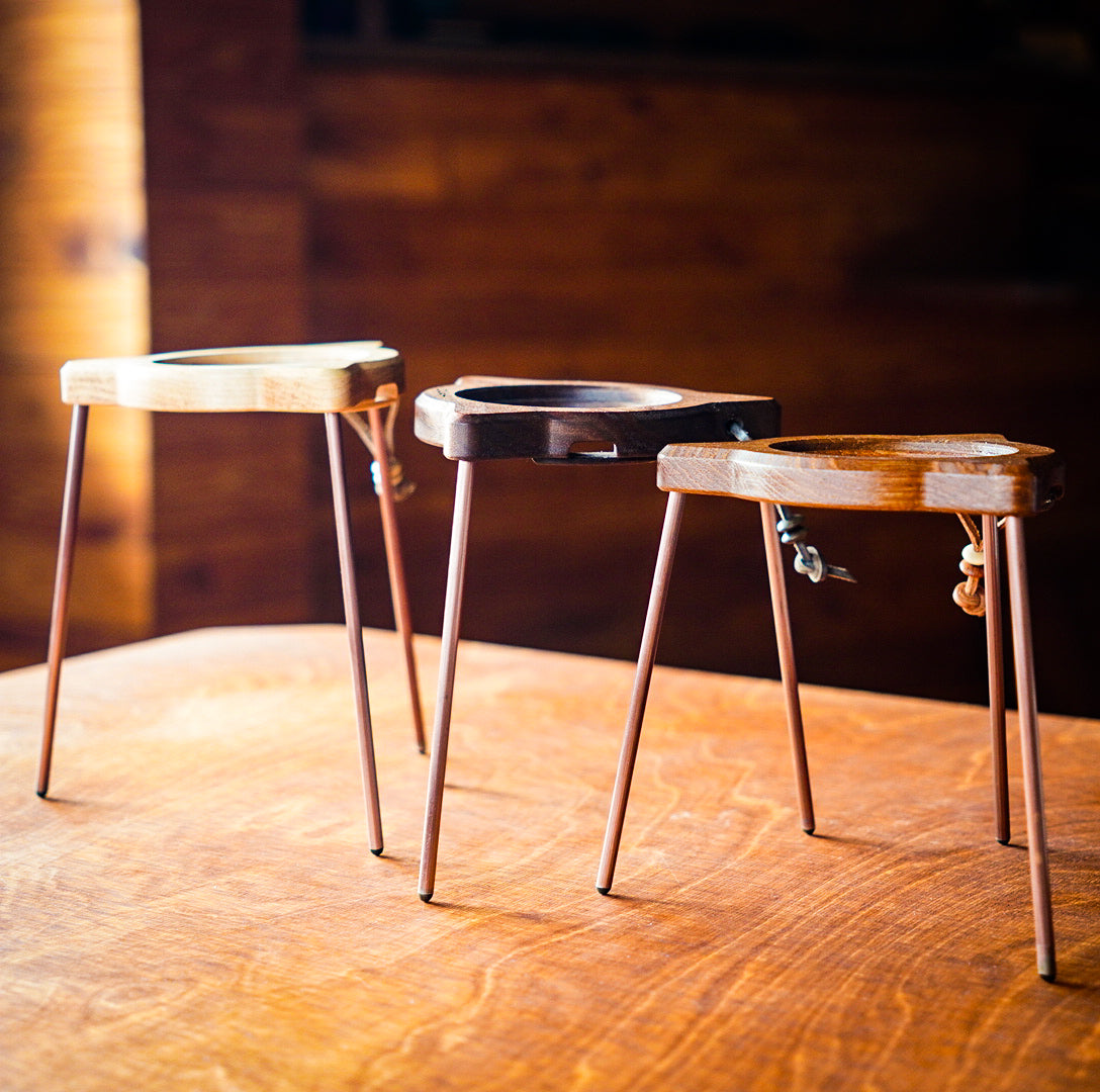 JHAT.. sAnkaku.R Stand　【American Walnut】