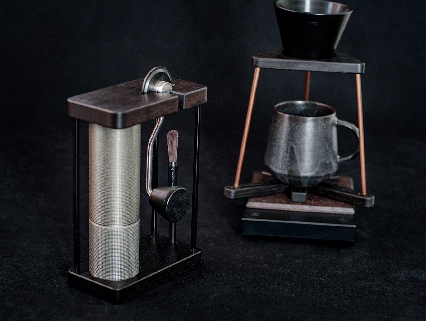 JHAT.. Coffee grinder stand for TIMEMORE C2MAX C3MAX "WALNUT" -TETUKURO- 鉄黒