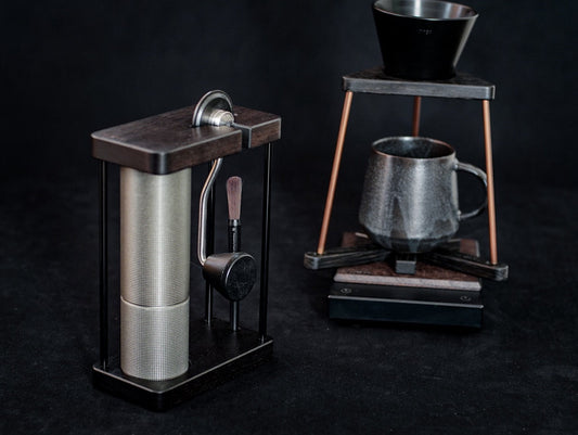 JHAT.. Coffee grinder stand for TIMEMORE C2／C3 Series 【American Walnut -TETUKURO-】