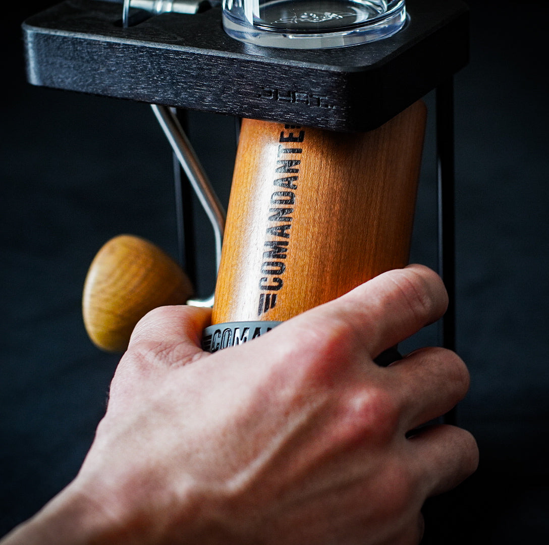 JHAT.. Coffee grinder stand for Comandante C40/C60 "Walnut" TETUKURO