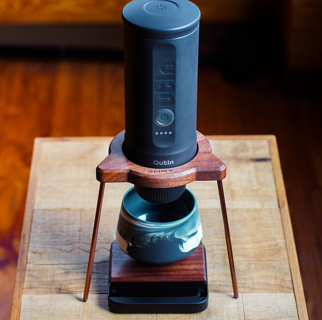 JHAT.. sAnkaku.R Stand　【American Walnut】