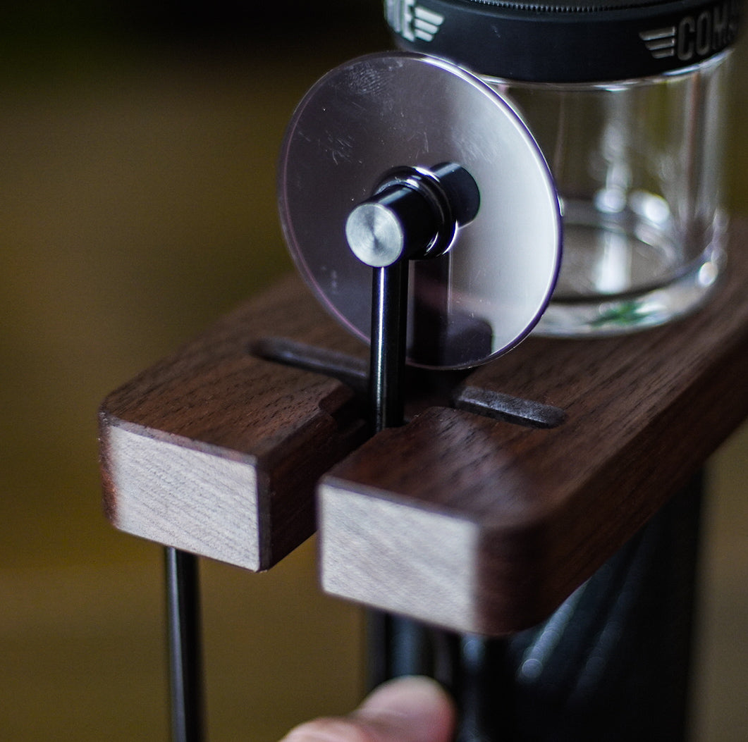 JHAT.. Coffee grinder stand for Comandante C40/C60 "American Walnut"