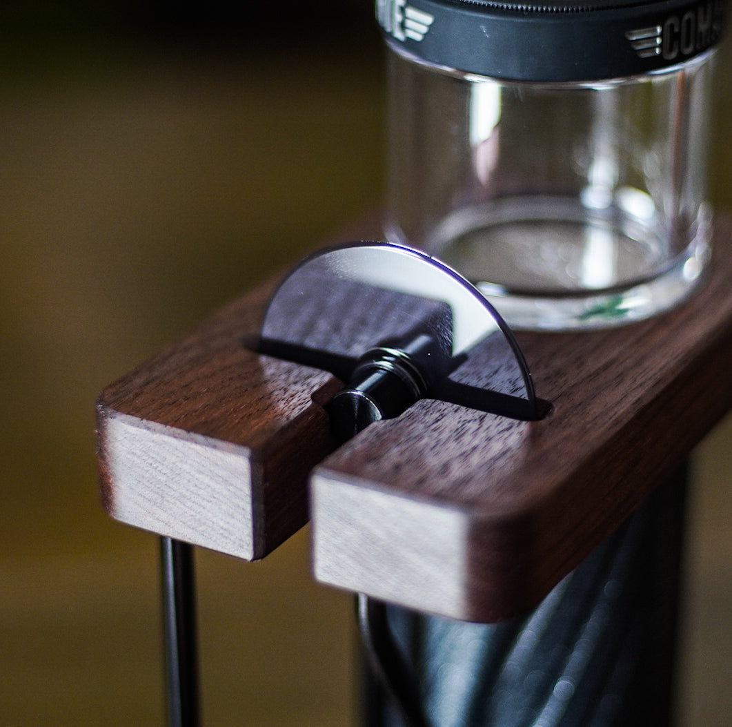 JHAT.. Coffee grinder stand for Comandante C40/C60 "American Walnut"