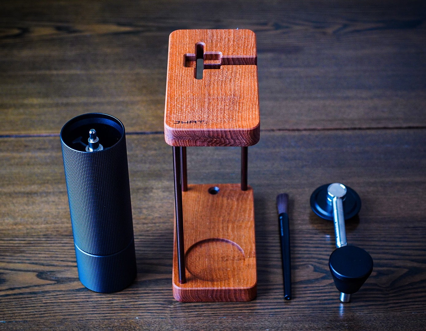 JHAT.. Coffee grinder stand for TIMEMORE C3 Pro , C3S Pro "Teak" 【折りたたみハンドル用】